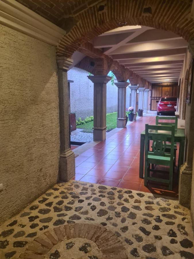 Отель Casa Miranda Антигуа-Гватемала Экстерьер фото